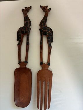 Wooden Giraffe Salad Spoon & Fork Set Serving Utensils Hand Carved Painted